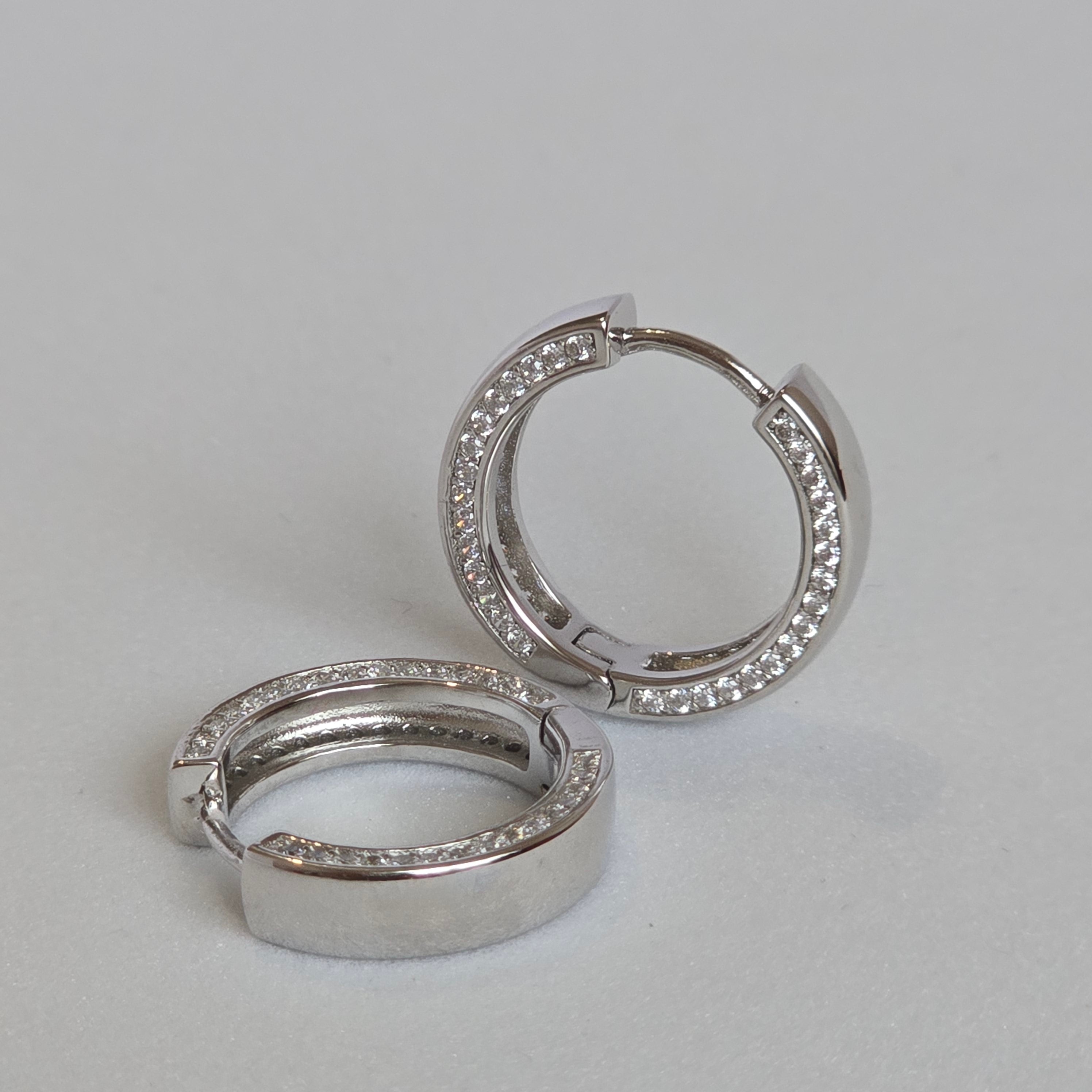 Huggie Lux Earrings in 925 Silver and Zirconia