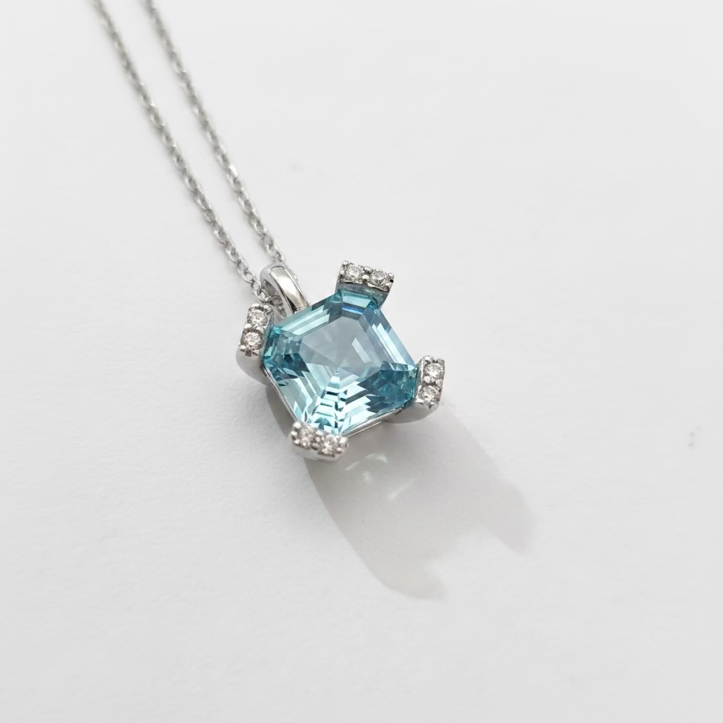 Collana Girocollo Geometrica in Argento 925 con Cristallo Acquamare 8x8mm