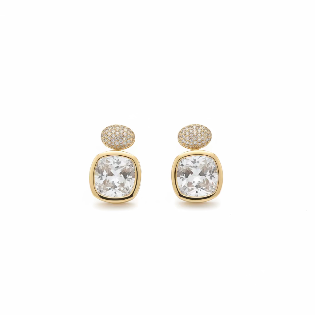 Orecchini a Lobo "Royal Duet" in Argento 925 Placcato Oro con Cristallo Cushion e Ovale in Pavé