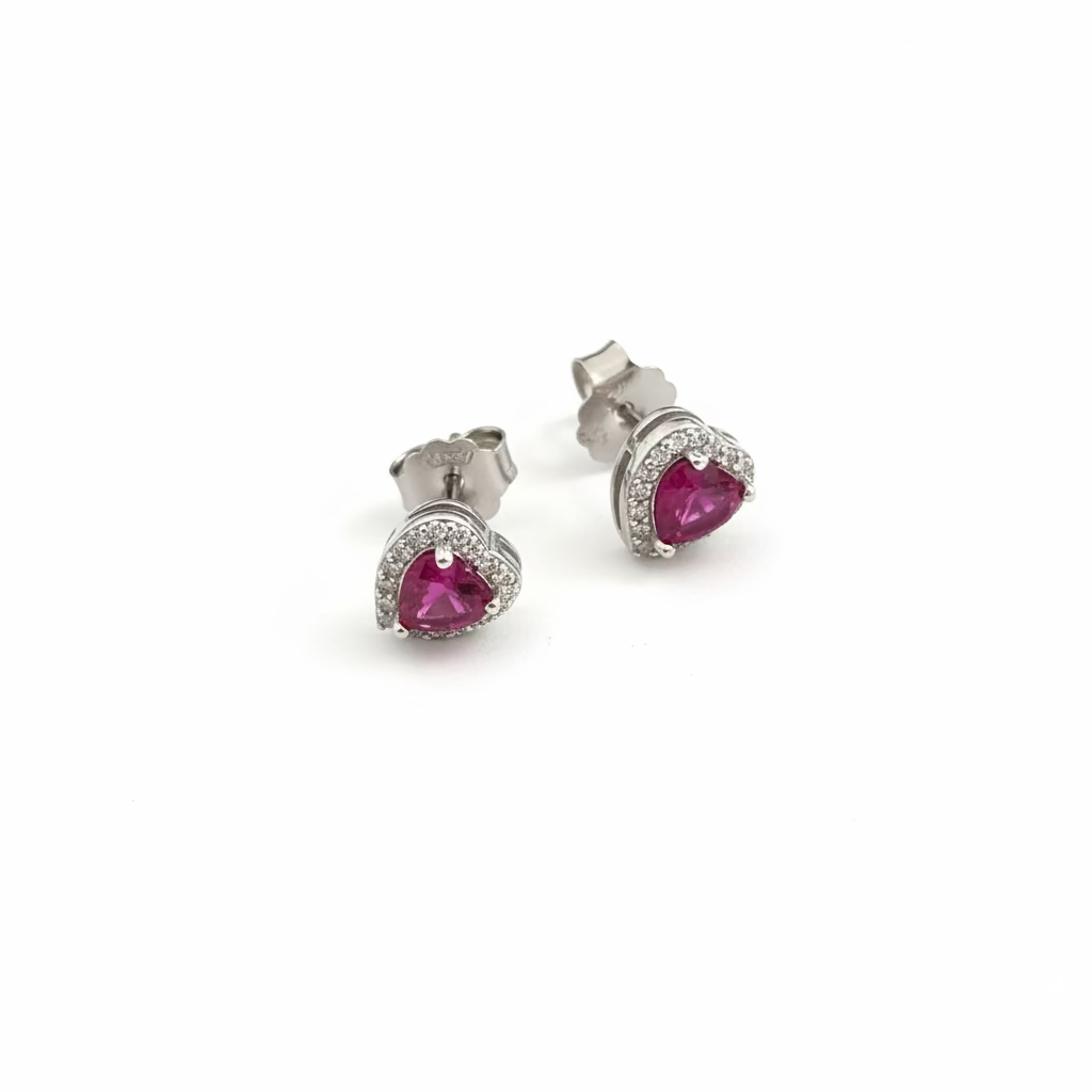 Orecchini a Lobo "Sweet Heart" in Argento 925 con Rubino da 5mm e Contorno di Zirconi