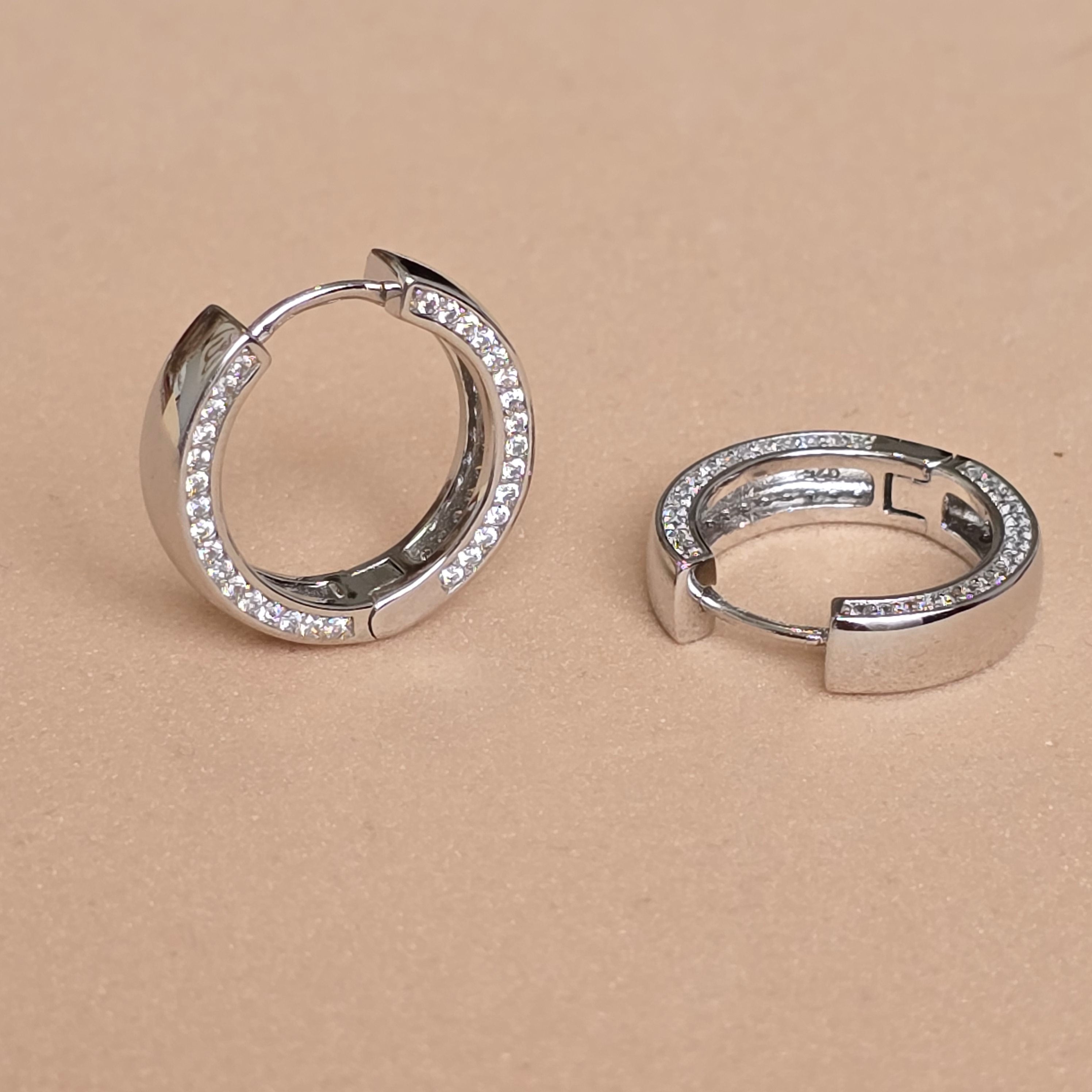 Huggie Lux Earrings in 925 Silver and Zirconia