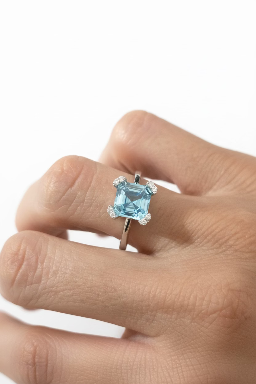 Anello Geometrico in Argento 925 con Cristallo Acquamare 8x8mm - Misura Regolabile