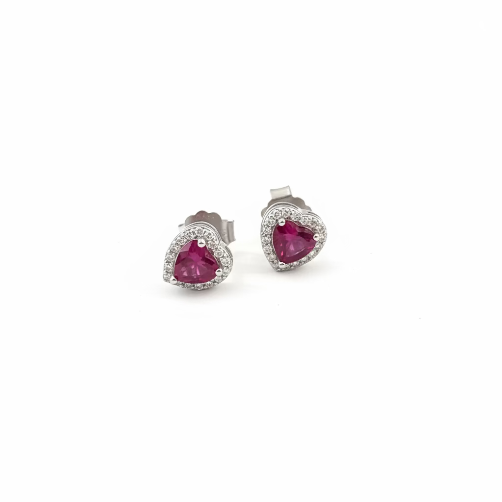 Orecchini a Lobo "Sweet Heart" in Argento 925 con Rubino da 5mm e Contorno di Zirconi