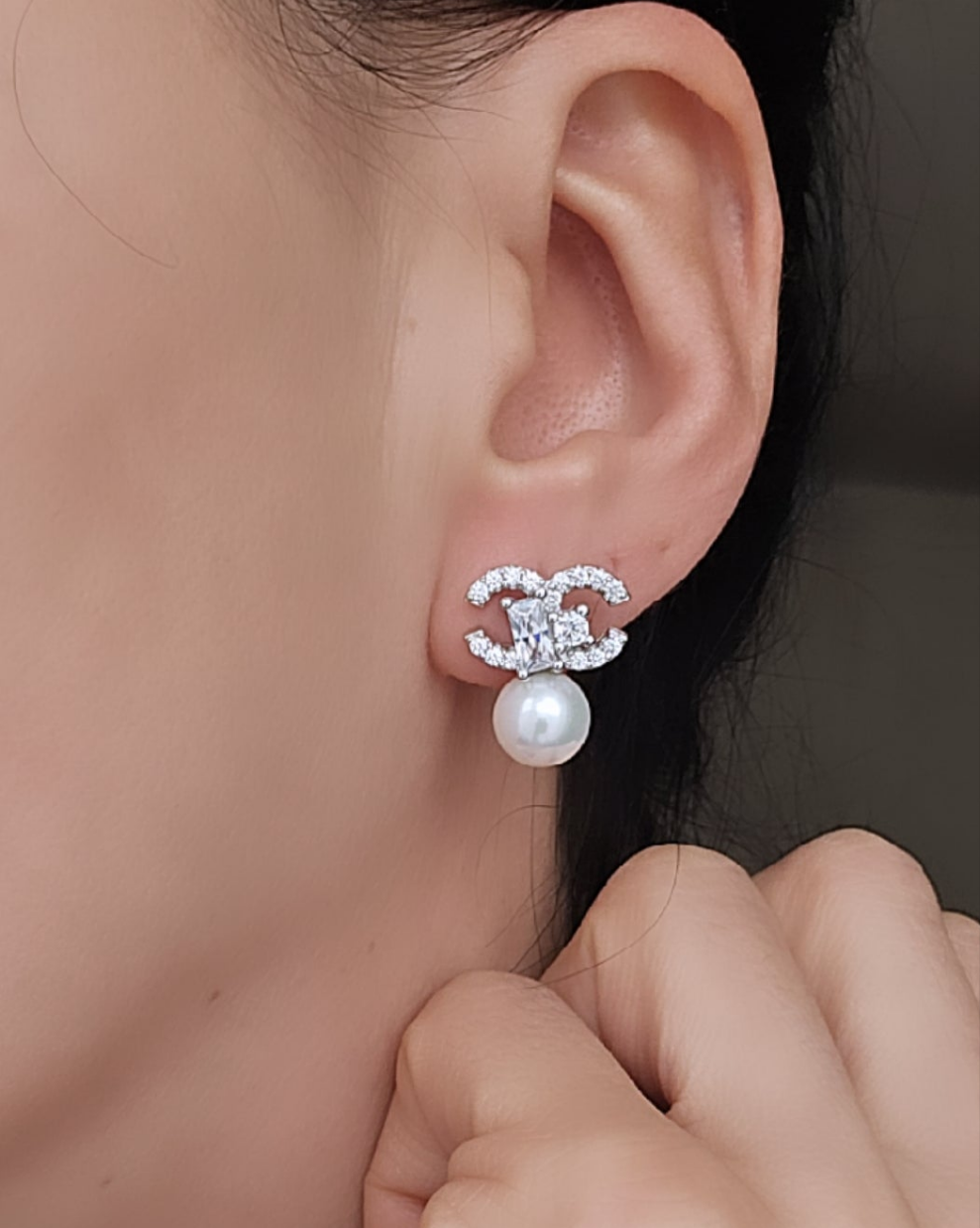 Sublime Pearl Earrings in 925 Silver with Zirconia