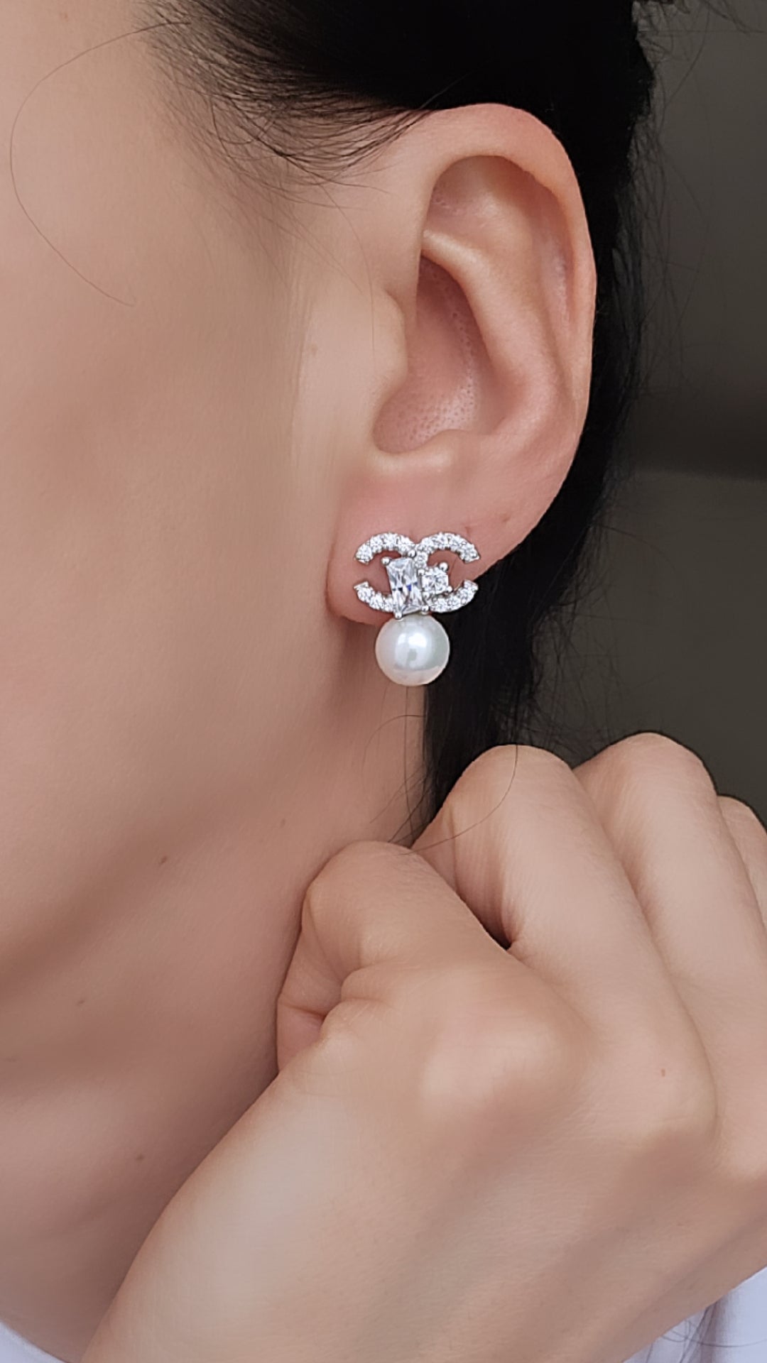 Sublime Pearl Earrings in 925 Silver with Zirconia