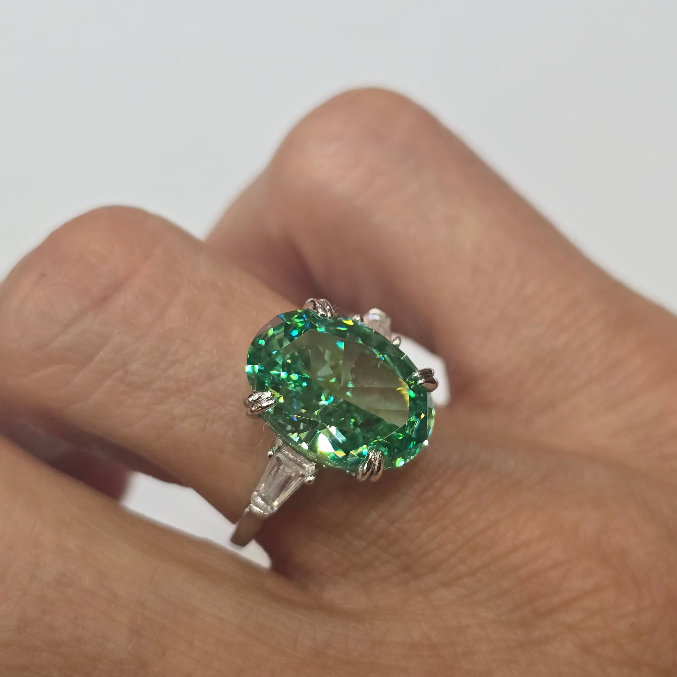 Anello in Argento 925 con Pietra Paraiba Oval di Grandi Dimensioni (10x14mm), Regolabile