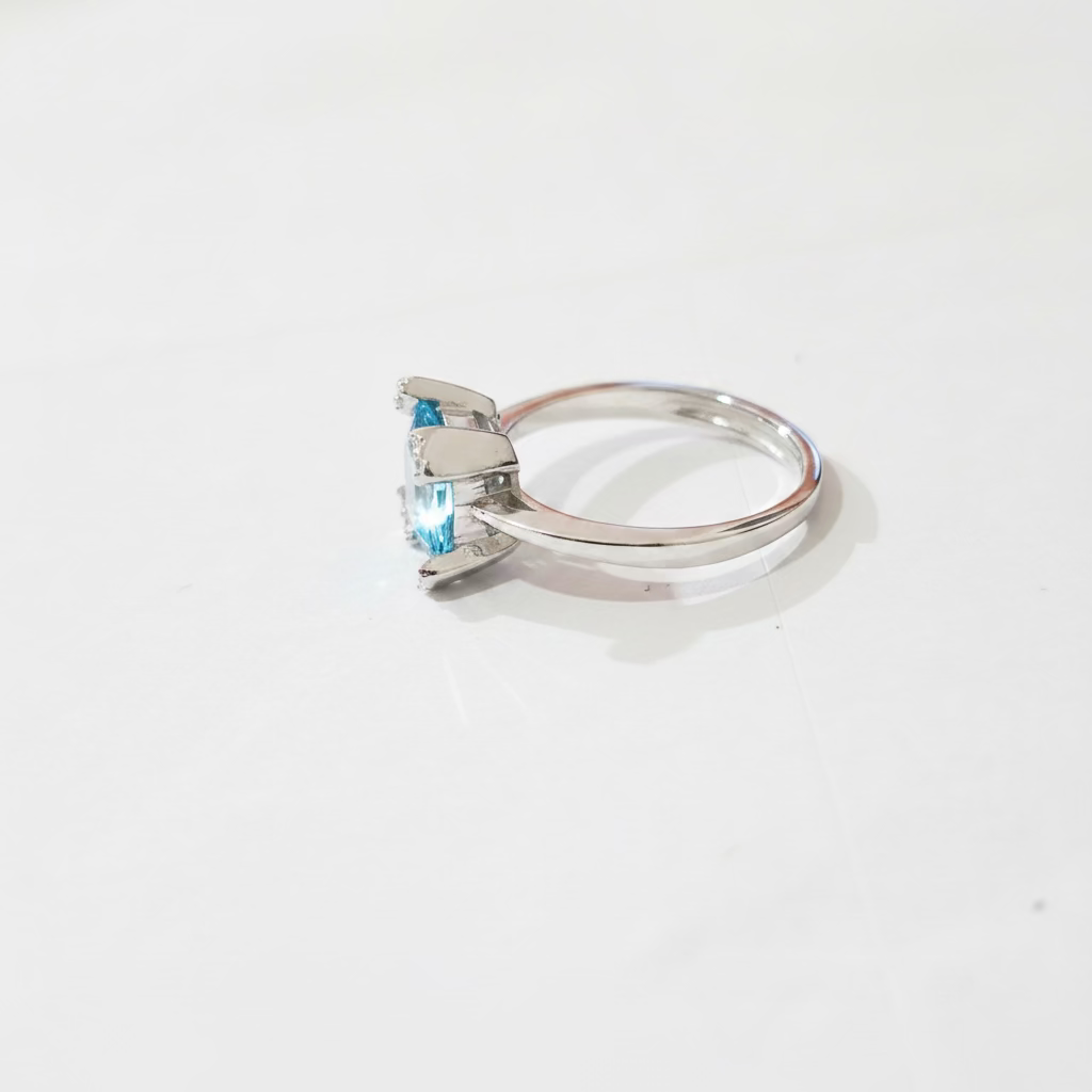 Anello Geometrico in Argento 925 con Cristallo Acquamare 8x8mm - Misura Regolabile
