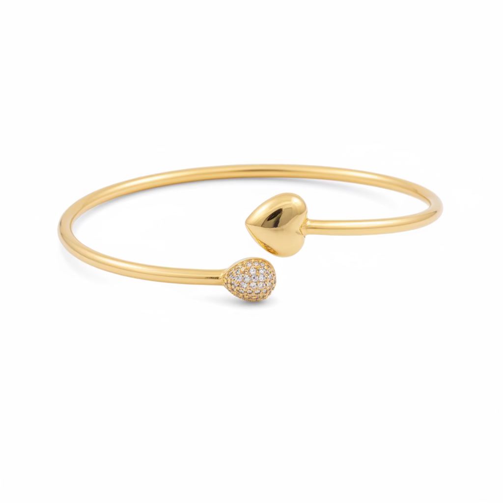 Bracciale Rigido "Love & Light" in Argento 925 Placcato Oro con Cuore e Pavé di Zirconi – Diametro 6 cm