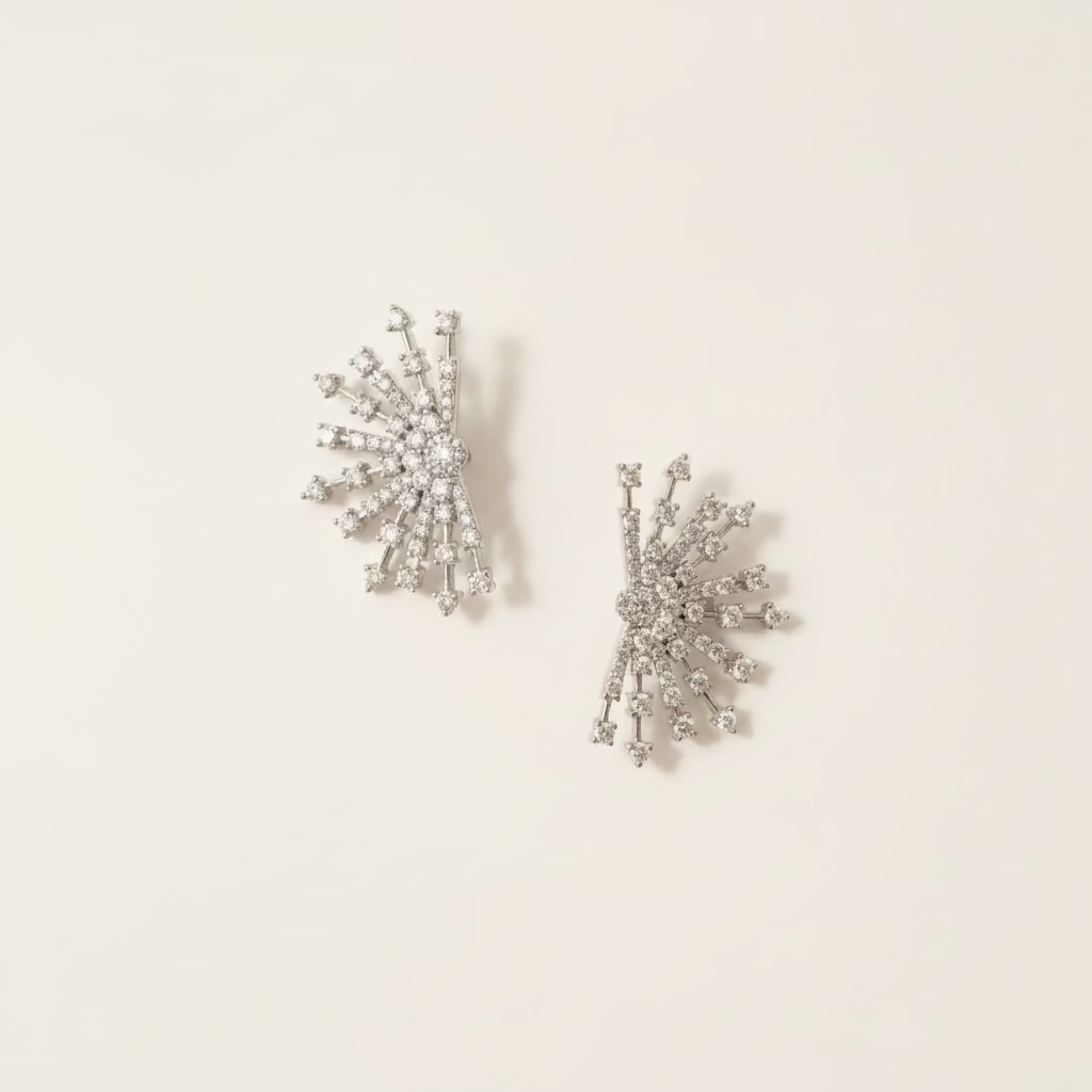 Orecchini a Lobo "Fireworks" in Argento con Zirconi Bianchi -27×16mm