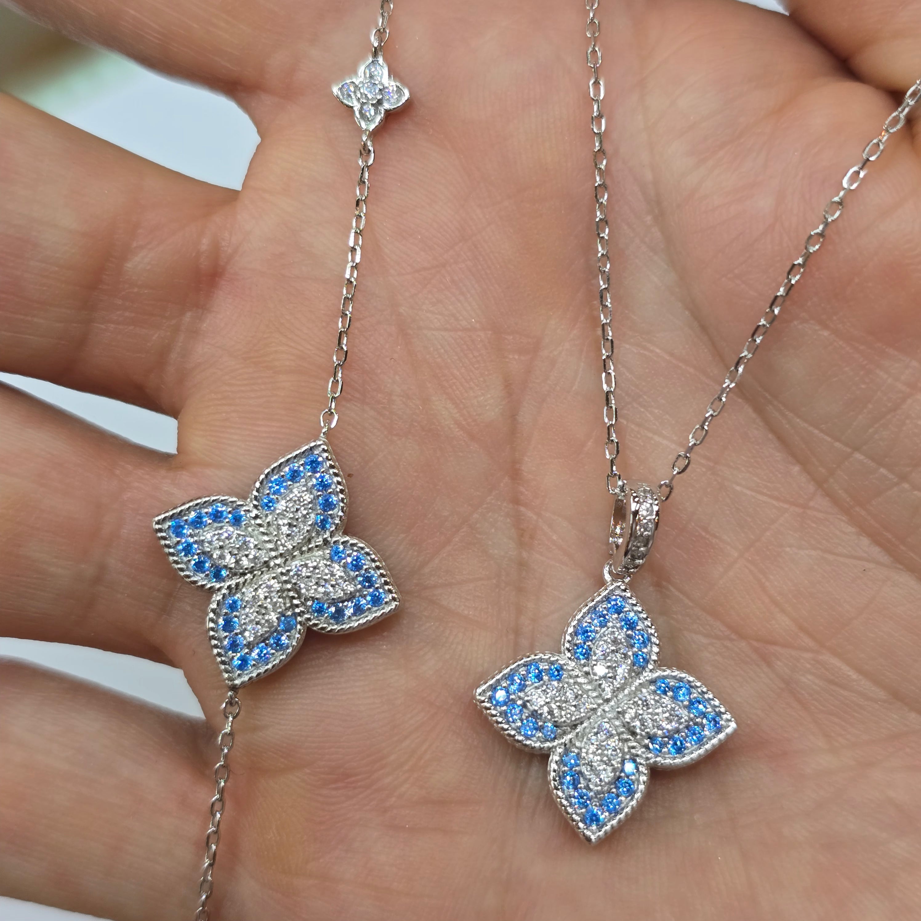 Collana Quadrifoglio in Argento 925 – Zirconi Bianco e Azzurro