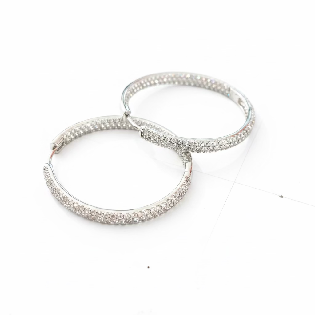 Orecchini a Cerchio "Full Brilliance" in Argento 925 con Pavé di Zirconi Interno ed Esterno – Diametro 3 cm
