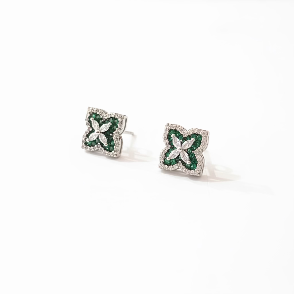 Orecchini a Lobo Quadrifoglio in Argento 925 e Zirconi Bianco e Verde